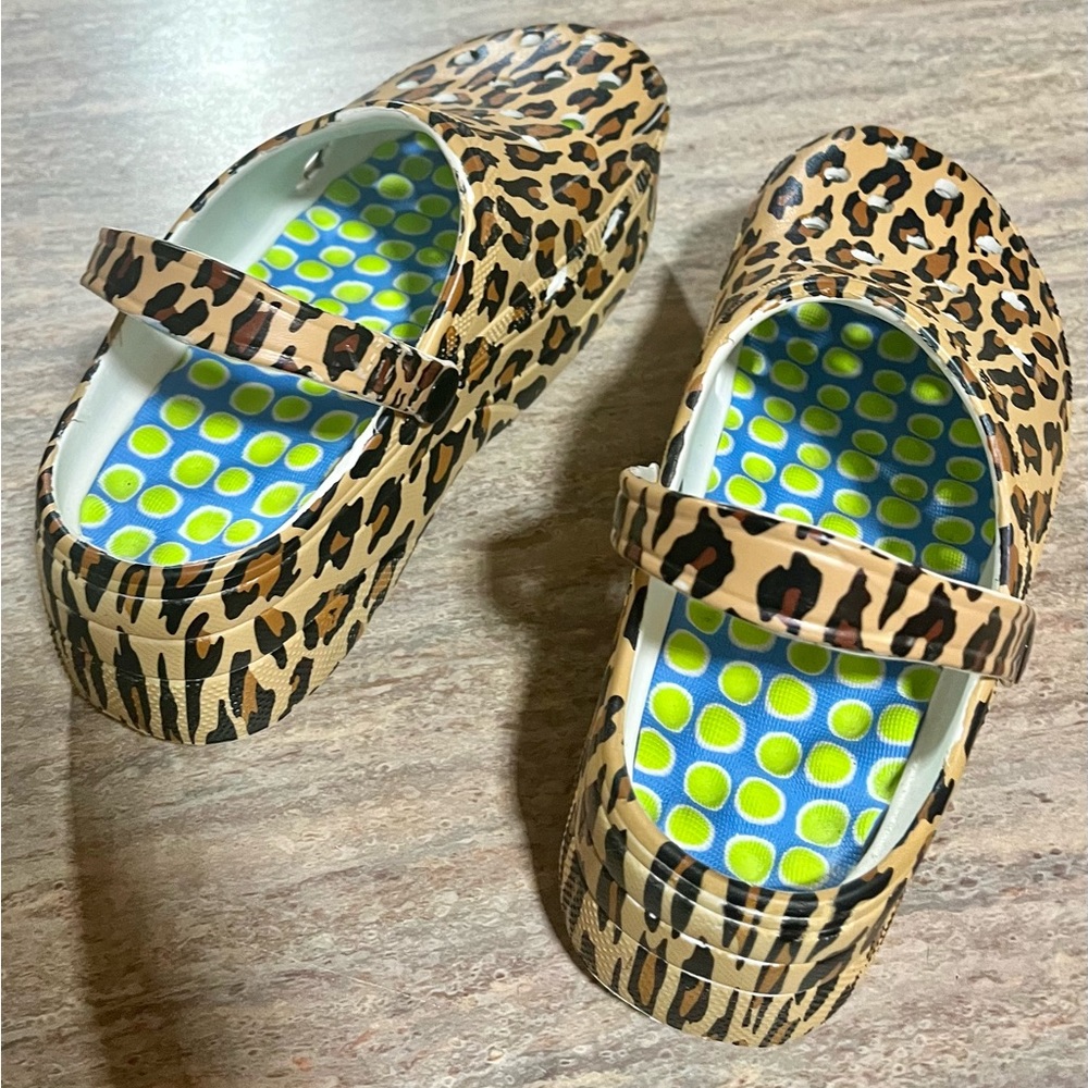 Animal Print (Leopard Print) Platform Clogs - image 8